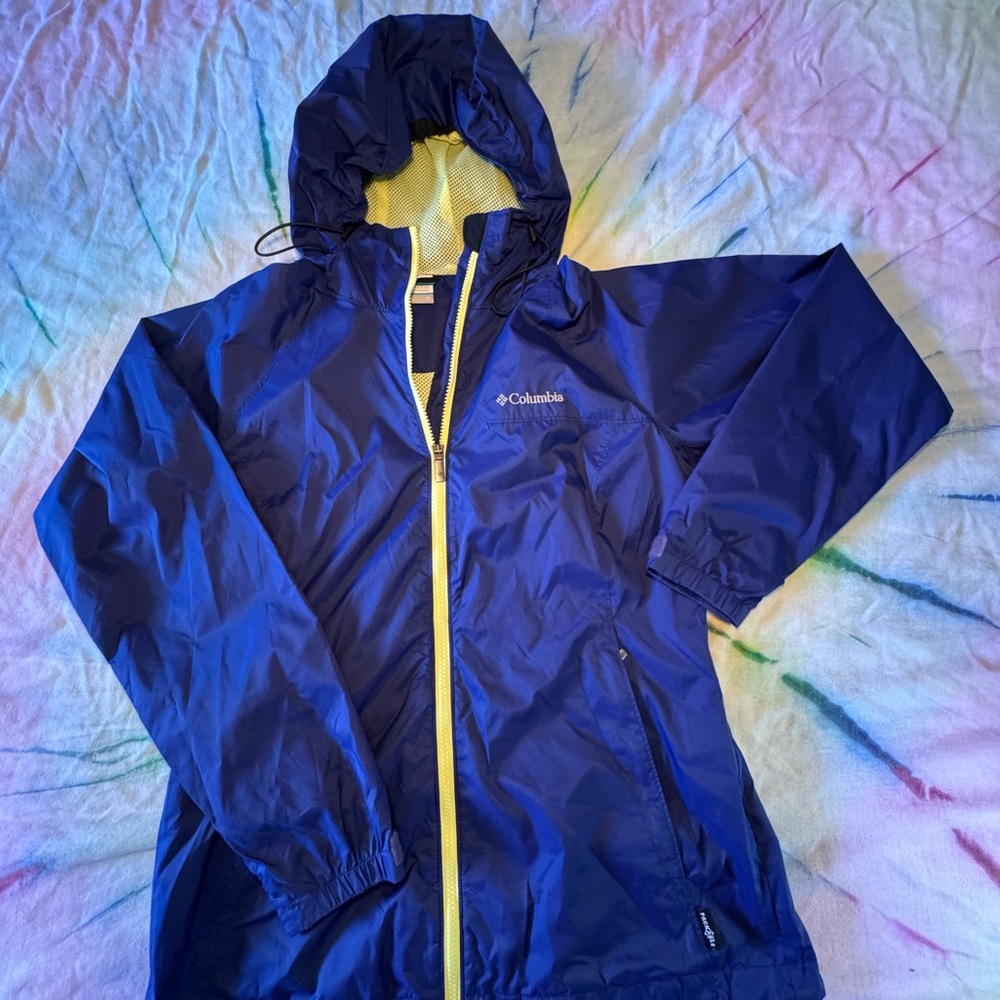 Columbia Packable Travel Rain Jacket adjustable hood
